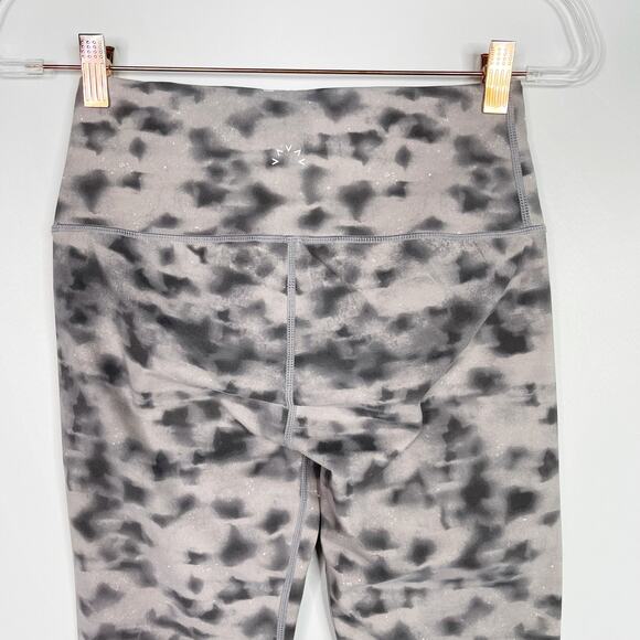 New Varley Small S Grey Lets Go High Rise Leggings Workout Printed Concrete Leaf - Picture 6 of 12